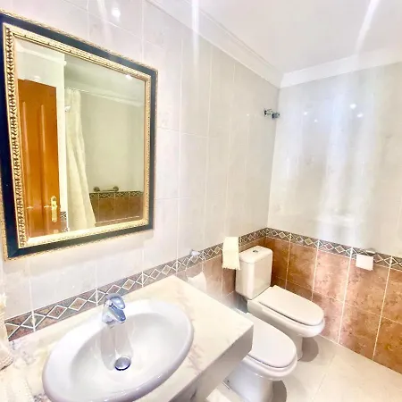 Casa Inma. Espacio Y Confort En アレシフェ